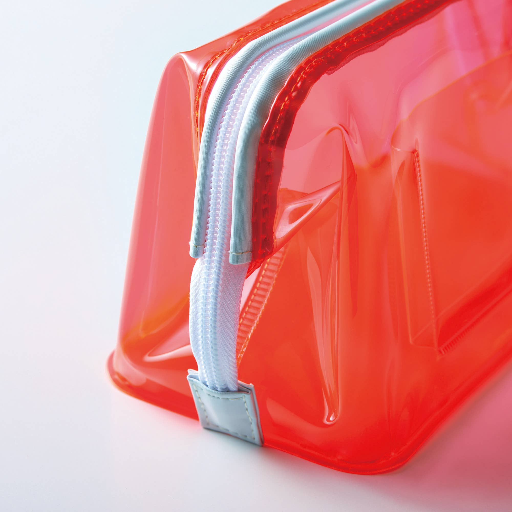 CHEERS! POP Color Clear Wired Pouch - Image 17