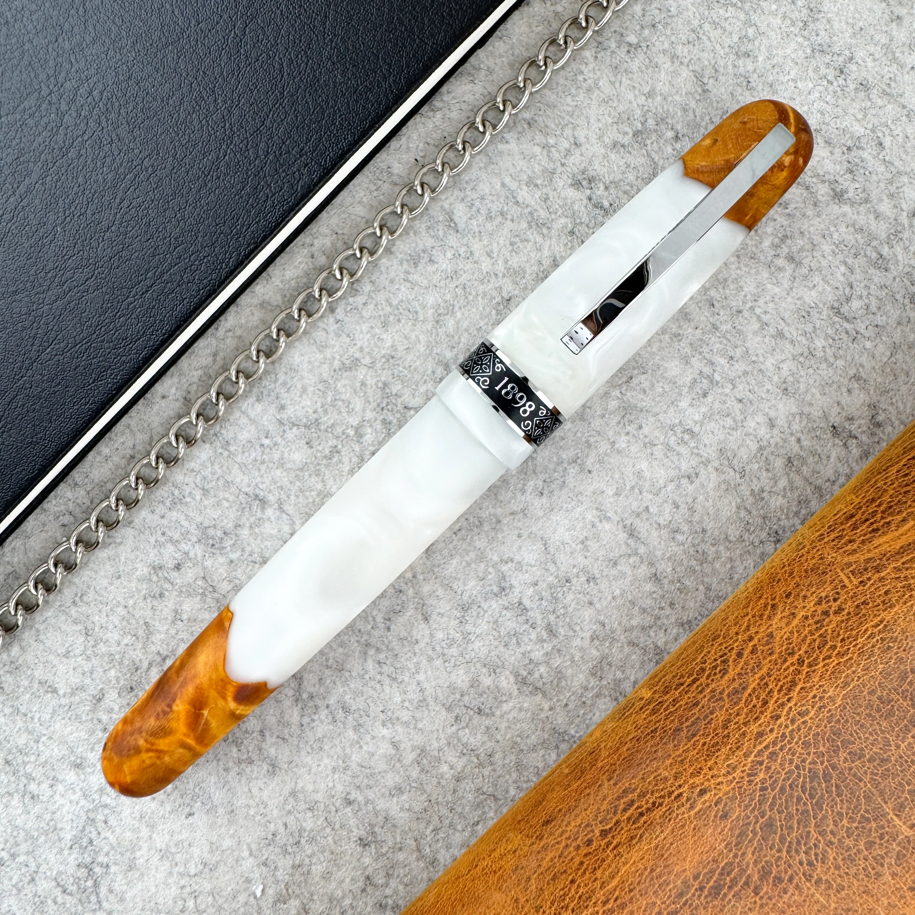 Conklin 1898 Spectra Fusion Fountain Pen - White Chrome (Limited Edition) - Image 2