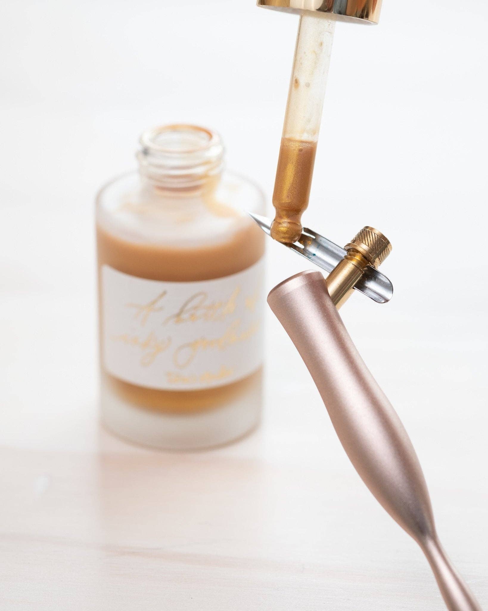 Tom's Studio English Rose - Calligraphy Ink - Image 5