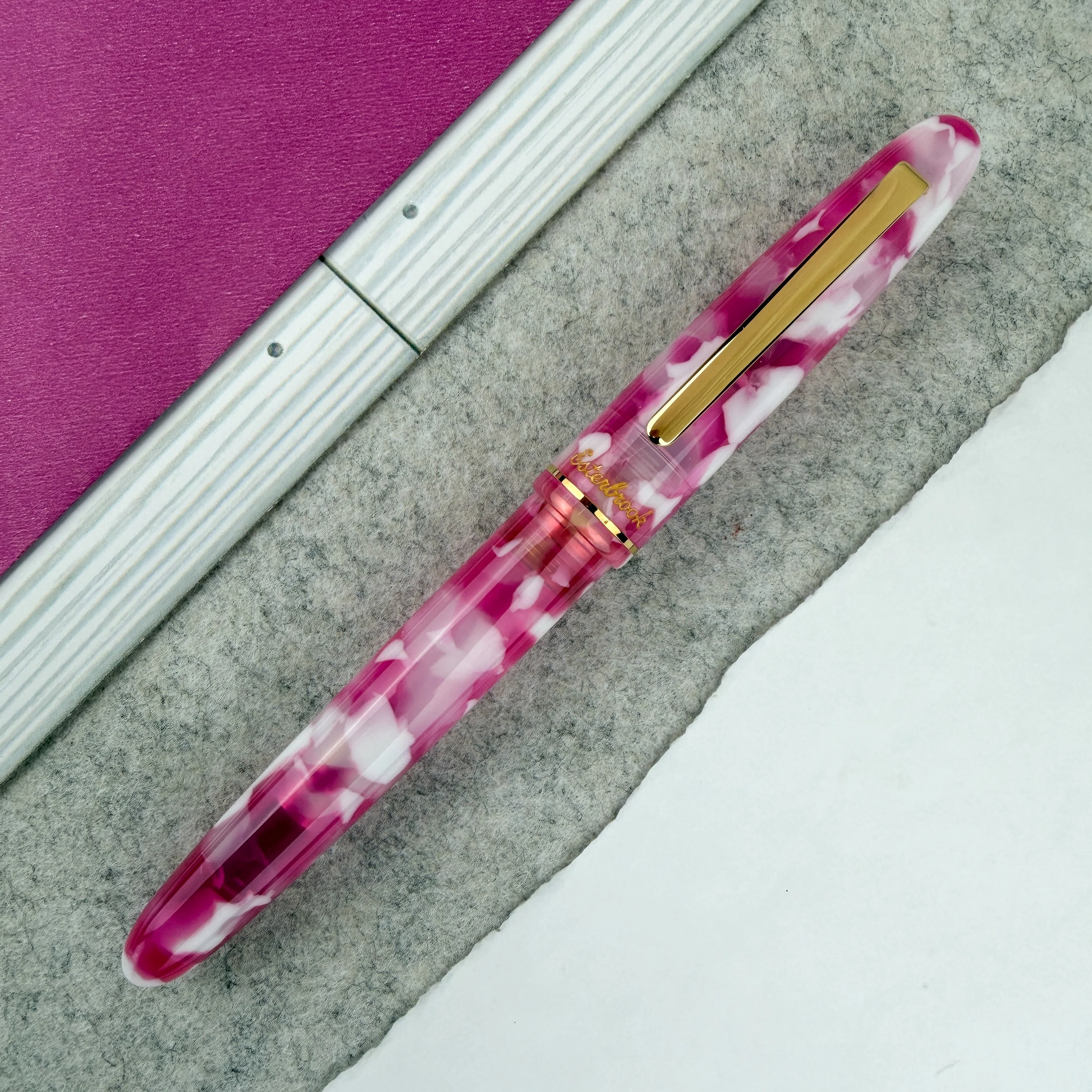 Esterbrook Estie Bestie Fountain Pen - Bubble Gum Pink - Image 2