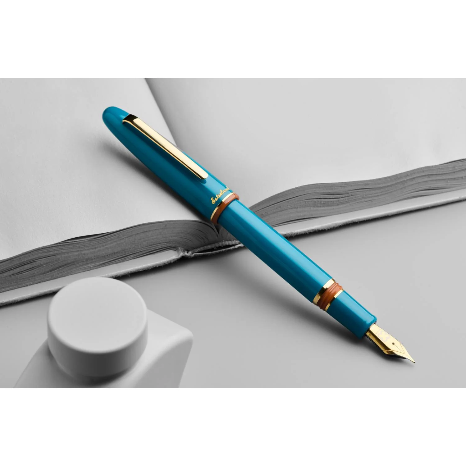 Esterbrook Estie Push Button Fountain Pen - Funky Lake - Image 5