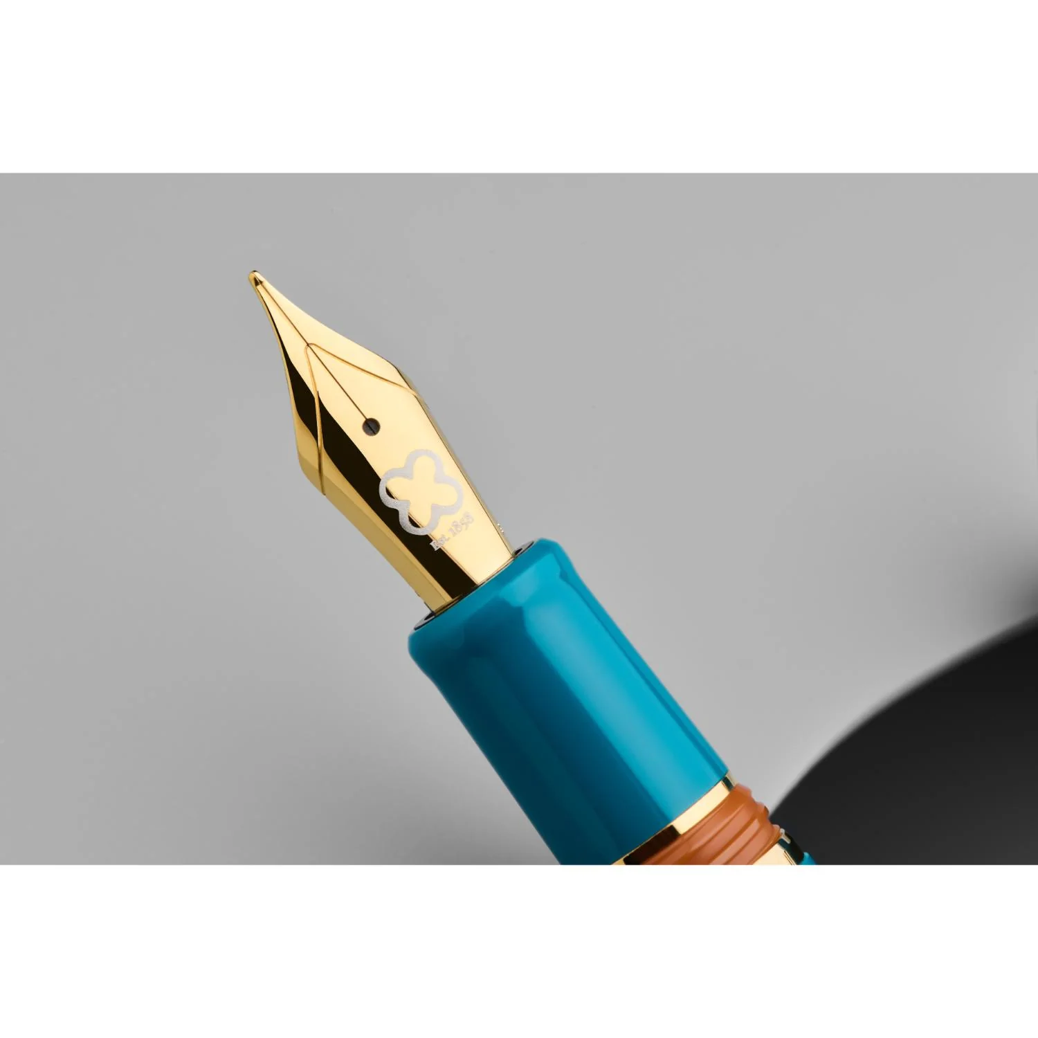 Esterbrook Estie Push Button Fountain Pen - Funky Lake - Image 6