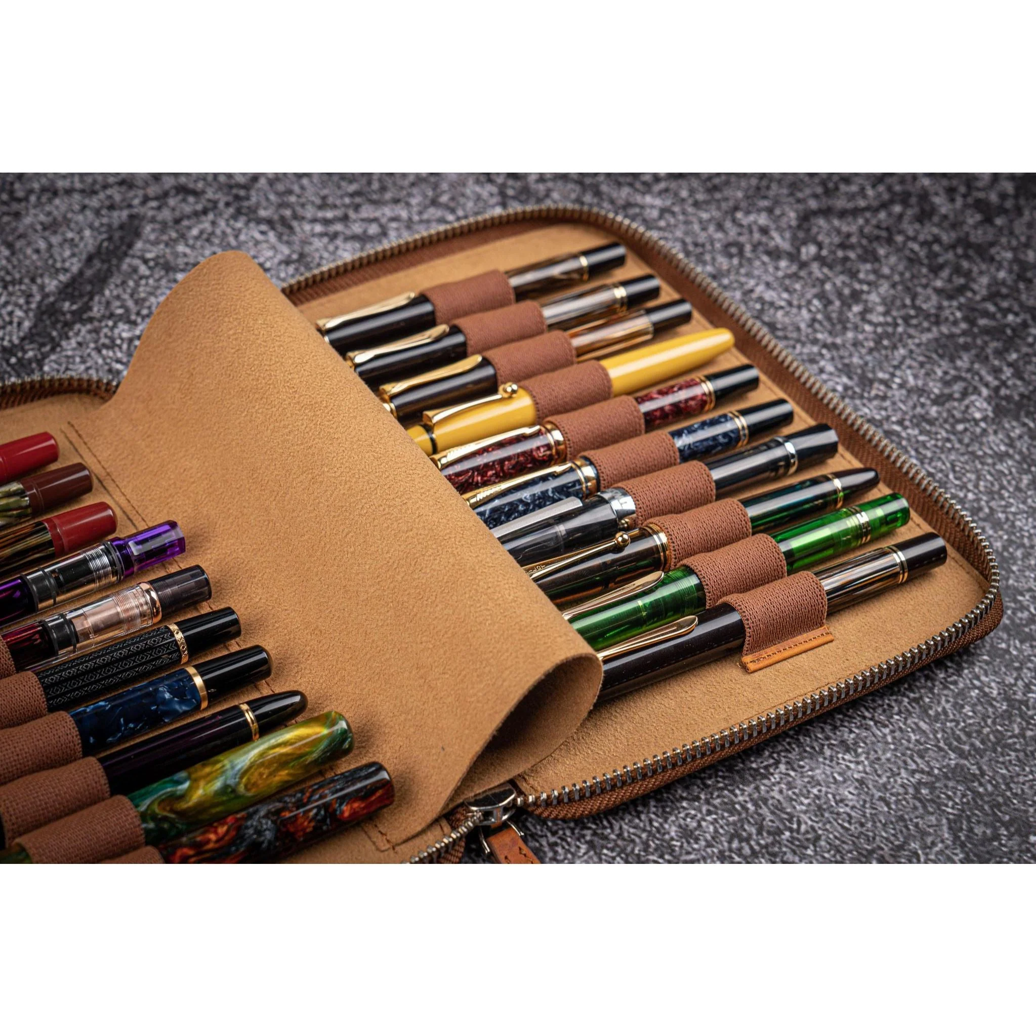 Galen Leather 20 Pen Zipper Case - Image 8