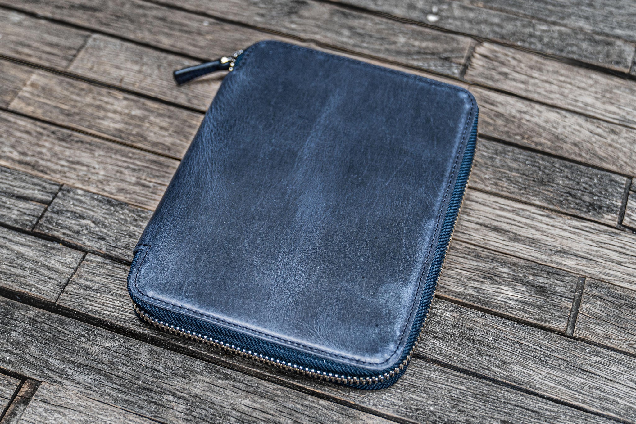 Galen Leather Zipped B6 Notebook Folio - Image 14