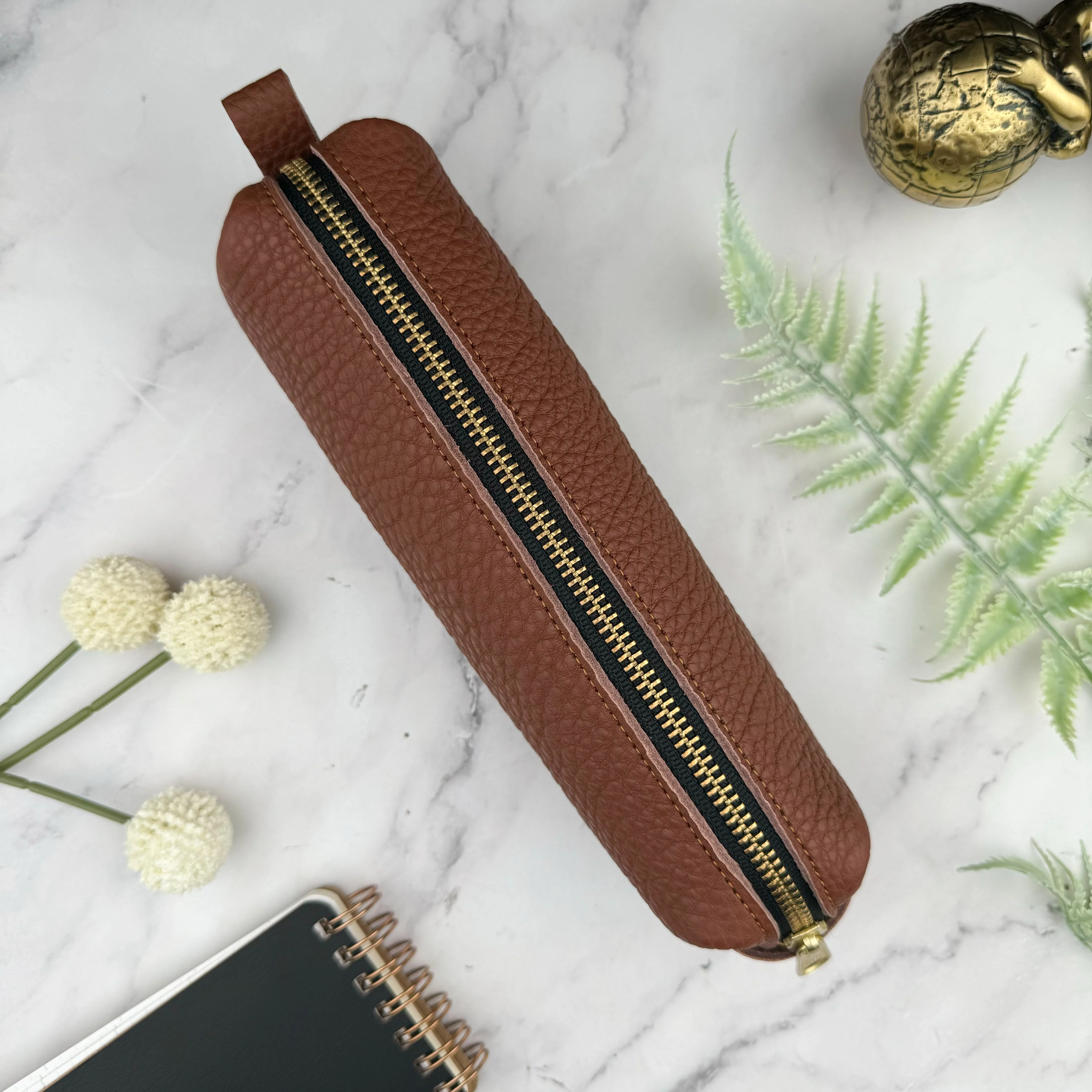Girologio Zipper Pouch - Image 5