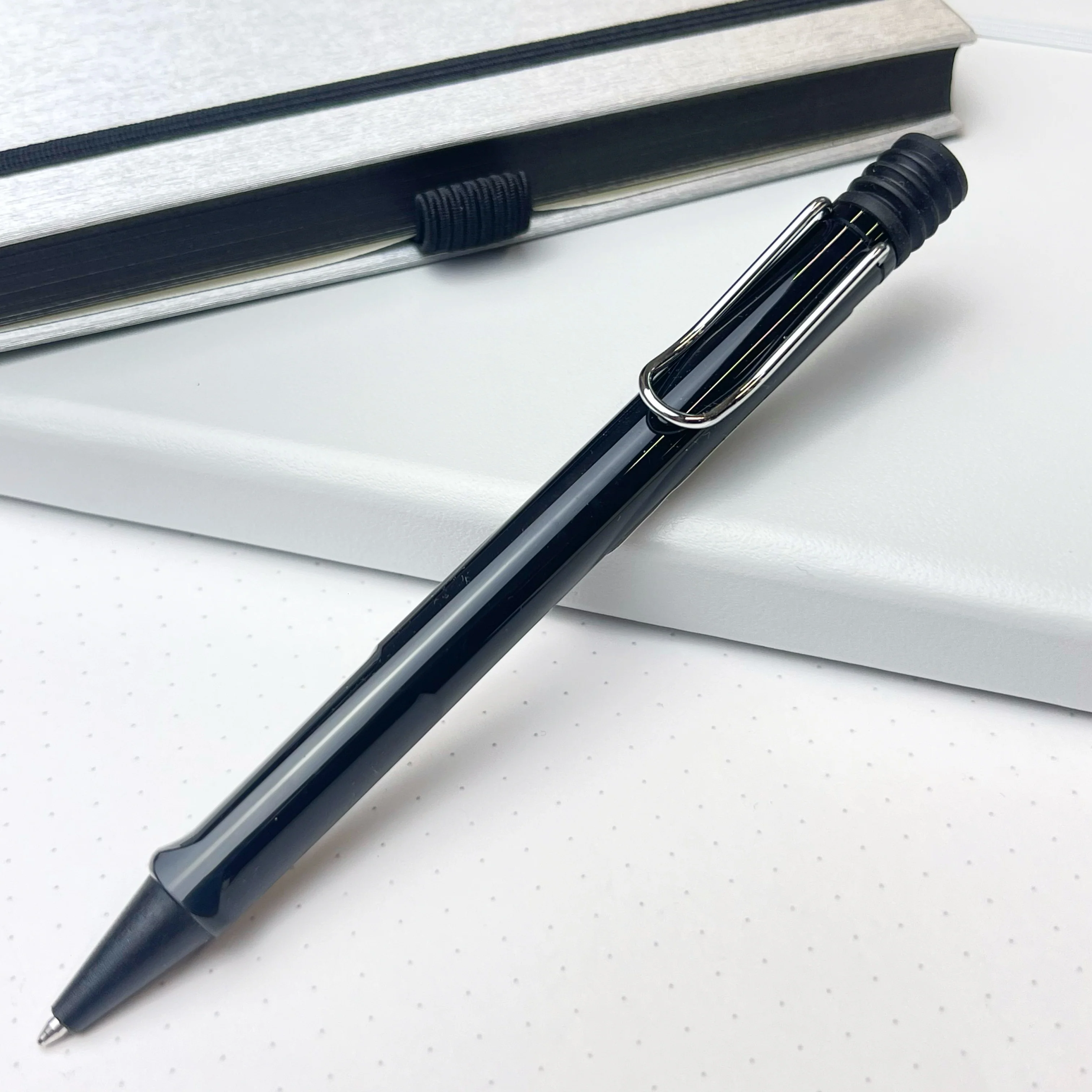 Lamy Safari Ballpoint Pen - Shiny Black - Image 2