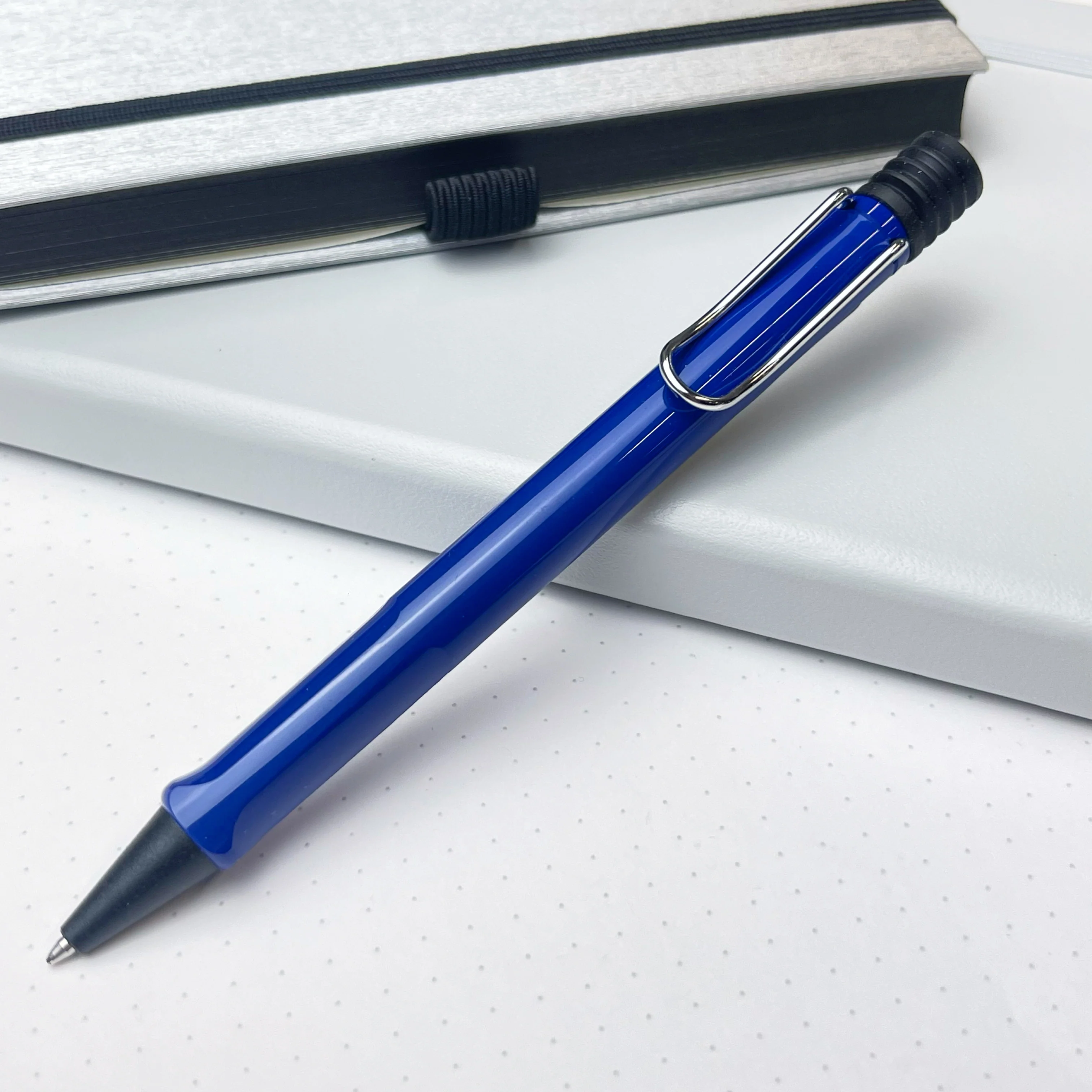 Lamy Safari Ballpoint Pen - Blue - Image 2