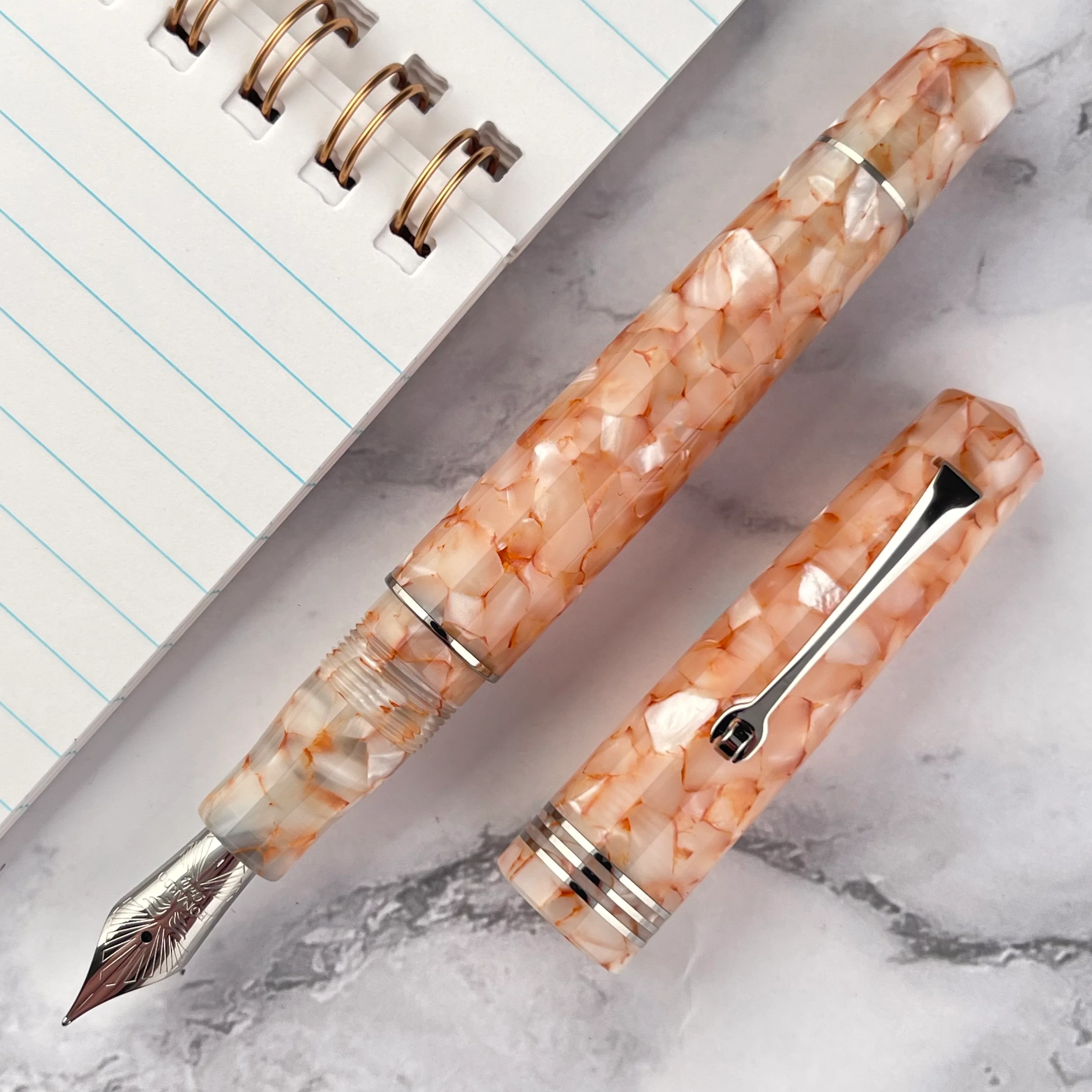 Leonardo Momento Zero Fountain Pen - Angel Skin w/ Silver Trim - Image 3