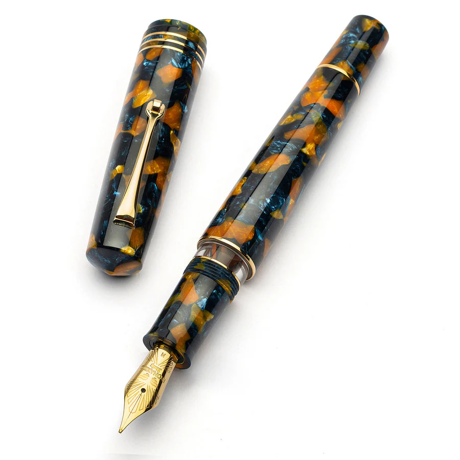 Leonardo Momento Zero Grande 2.0 Fountain Pen - Crepuscolo Marino with Gold Trim - Image 3
