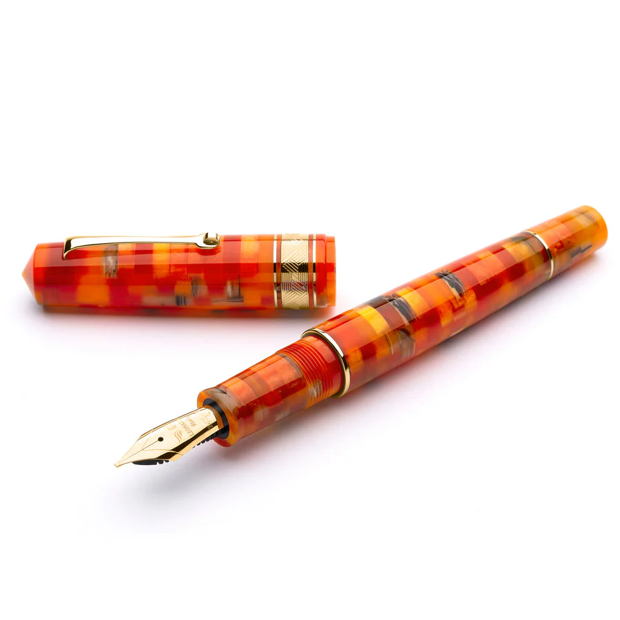 Leonardo Mosaico Fountain Pen - Mango w/ Gold Trim - Image 4