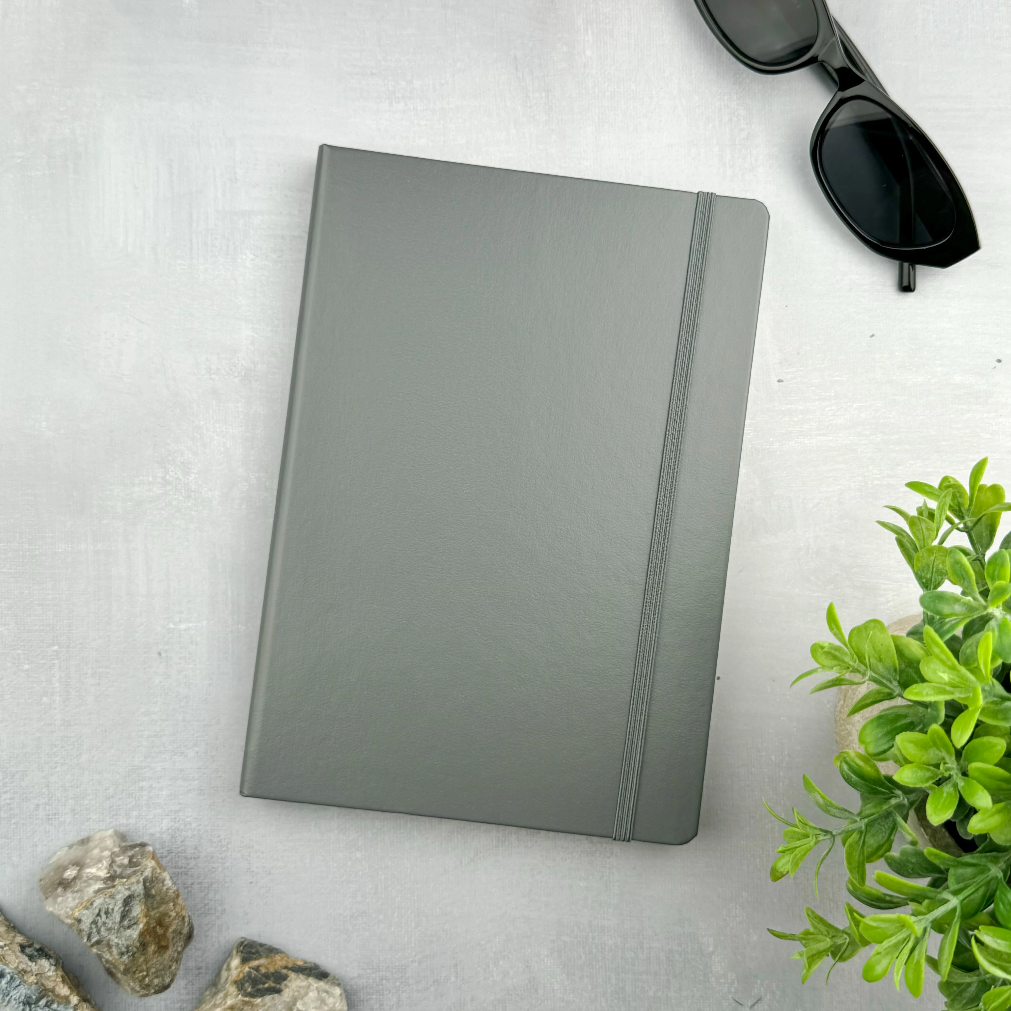 Leuchtturm A5 Hardcover Notebook - Plain - Image 4