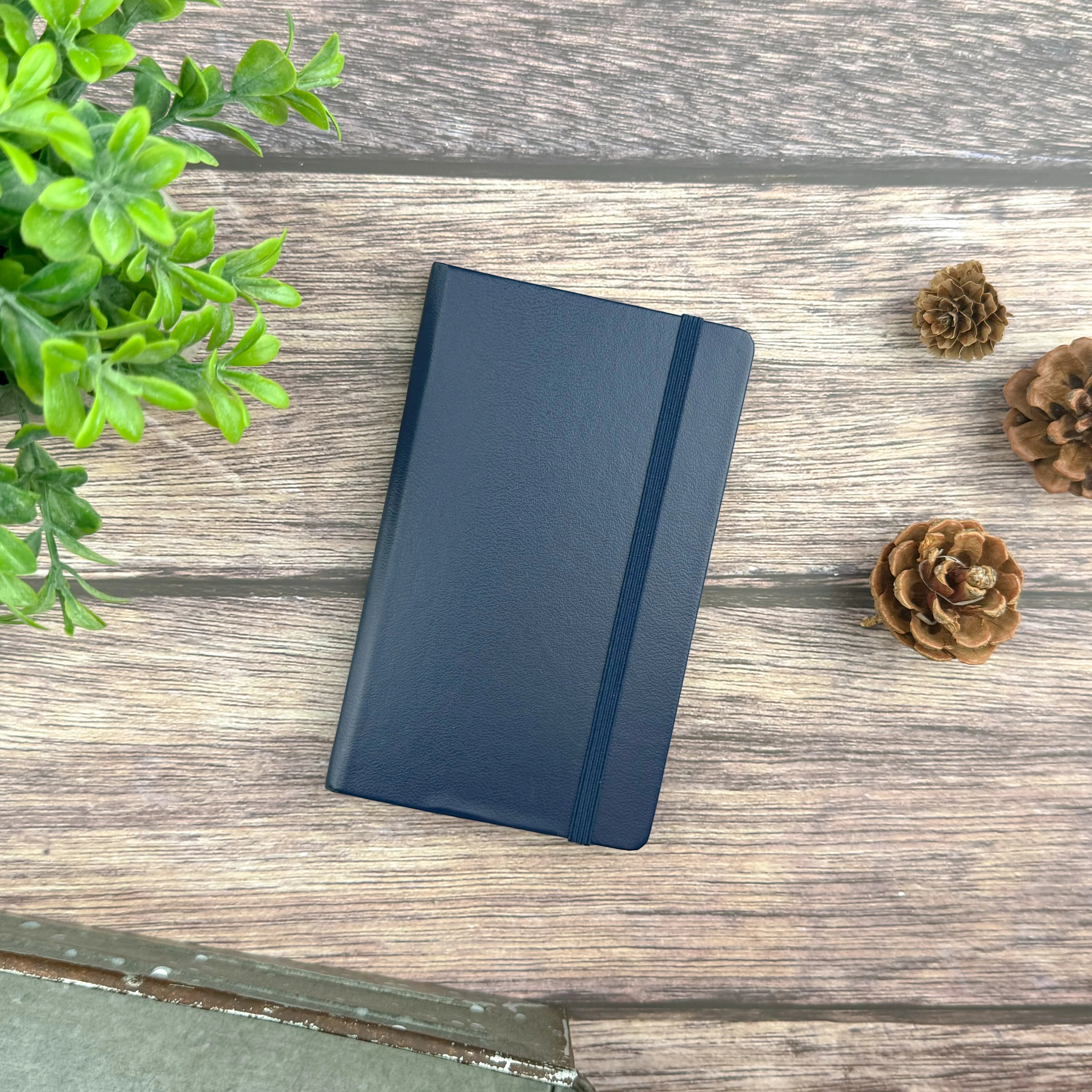 Leuchtturm A6 Hardcover Notebook - Plain - Image 5