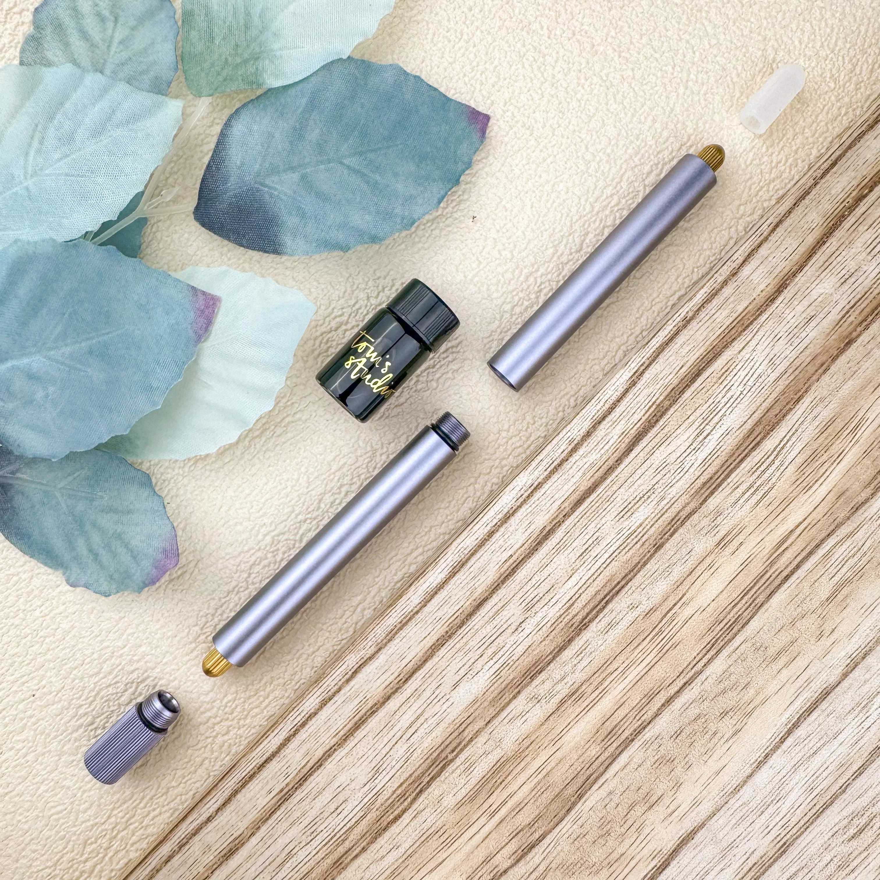 Tom's Studio Lumos Pro - Refillable Multi-Tip Pen - Image 6