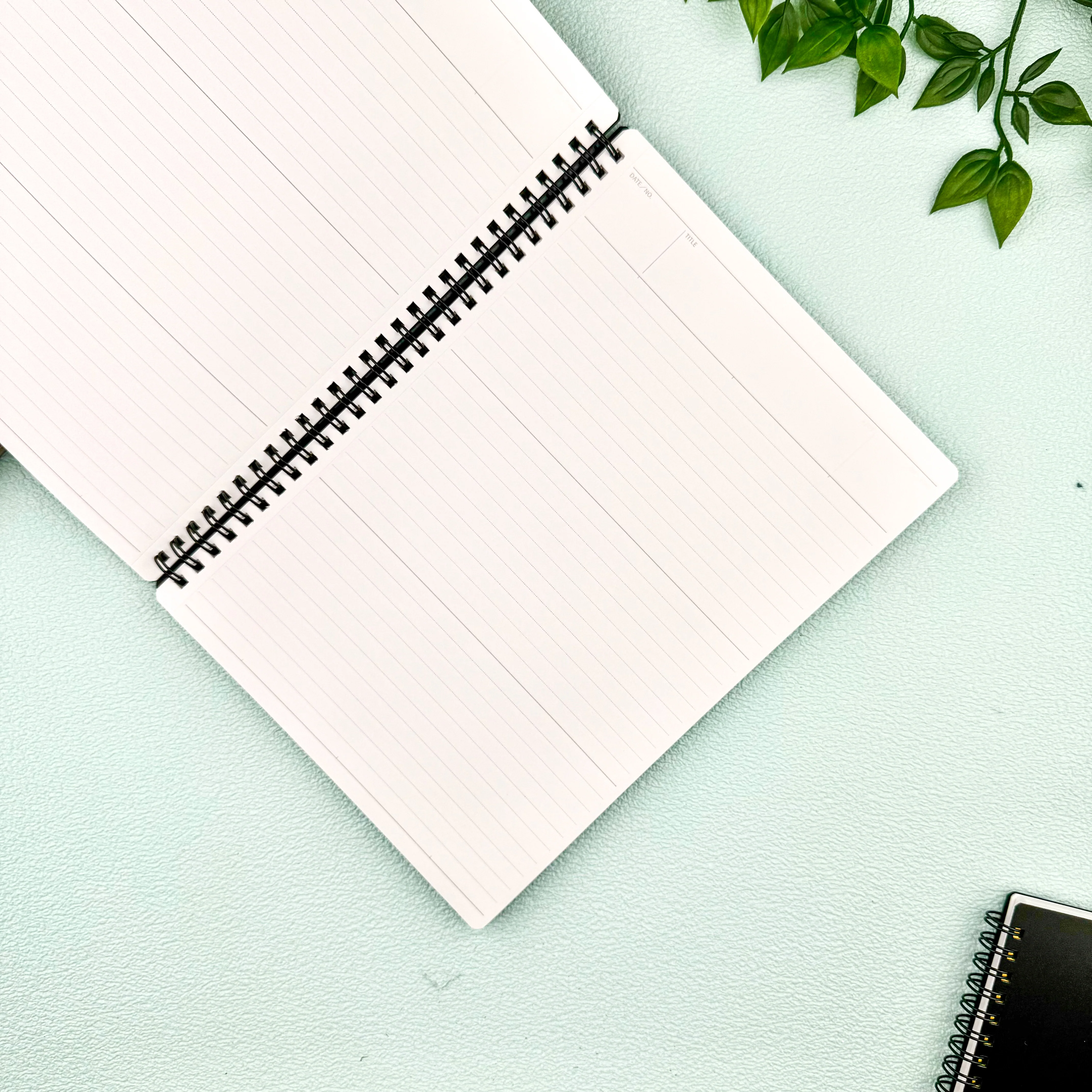 Maruman Mnemosyne Notebook - Lined - B5 - Image 2