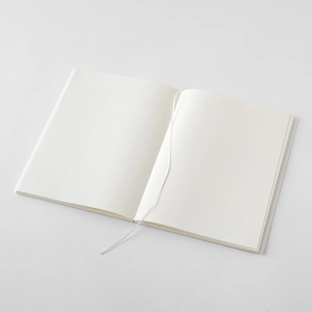 Midori MD Cotton Notebook - Plain - A5 - Image 8