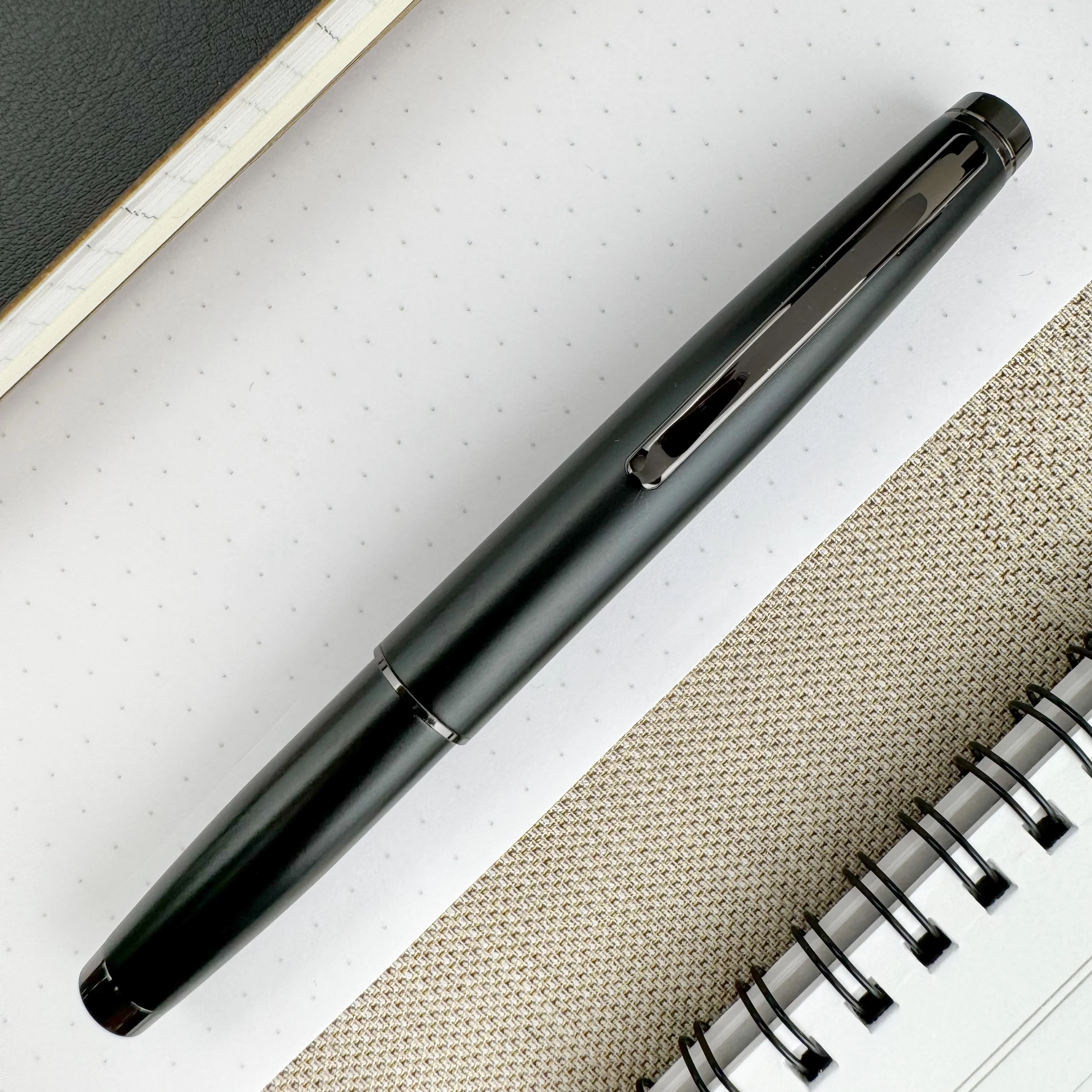 Monteverde Dakota Fountain Pen - Black Sky - Image 2