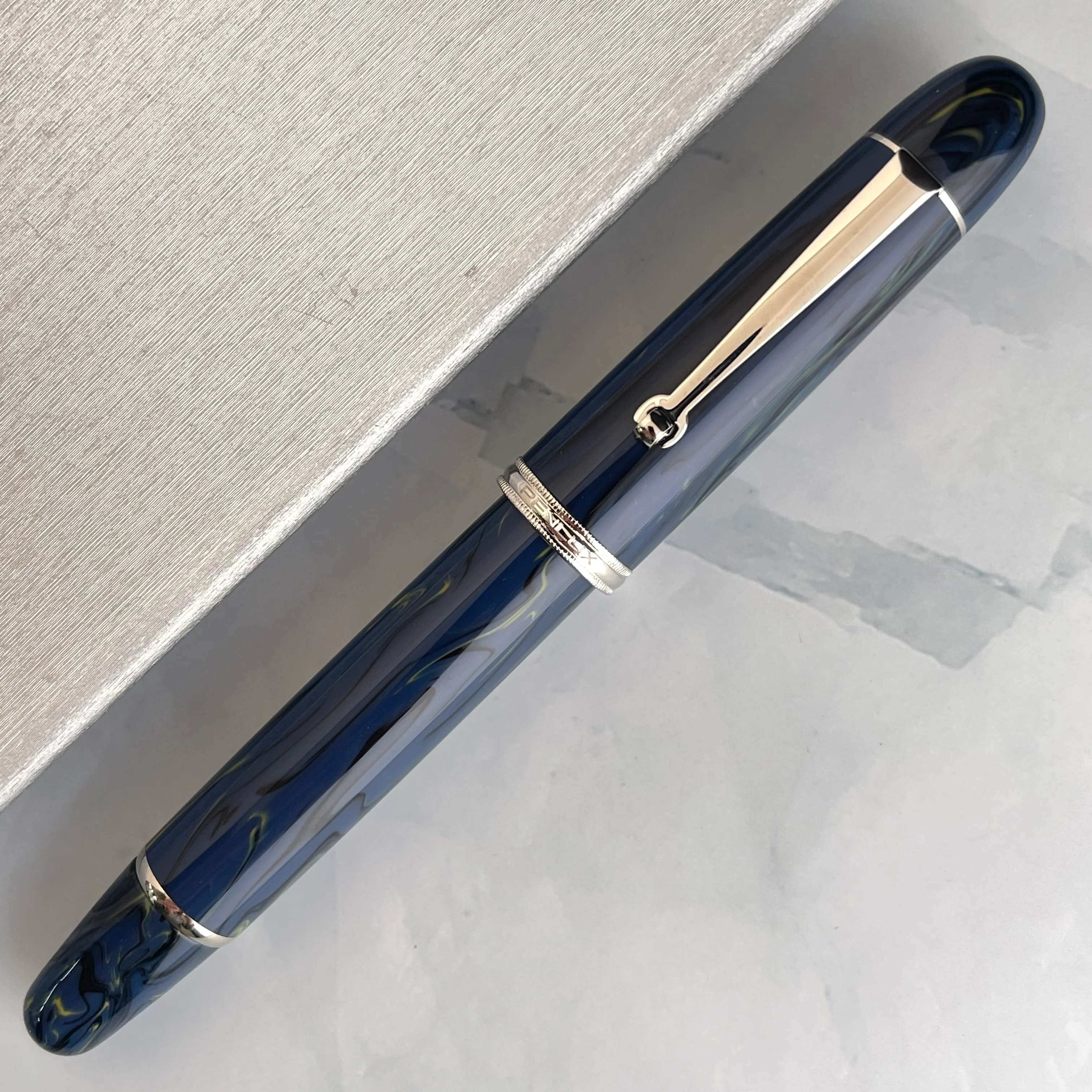 Penlux Masterpiece Grande Fountain Pen - Starry Night - Image 2