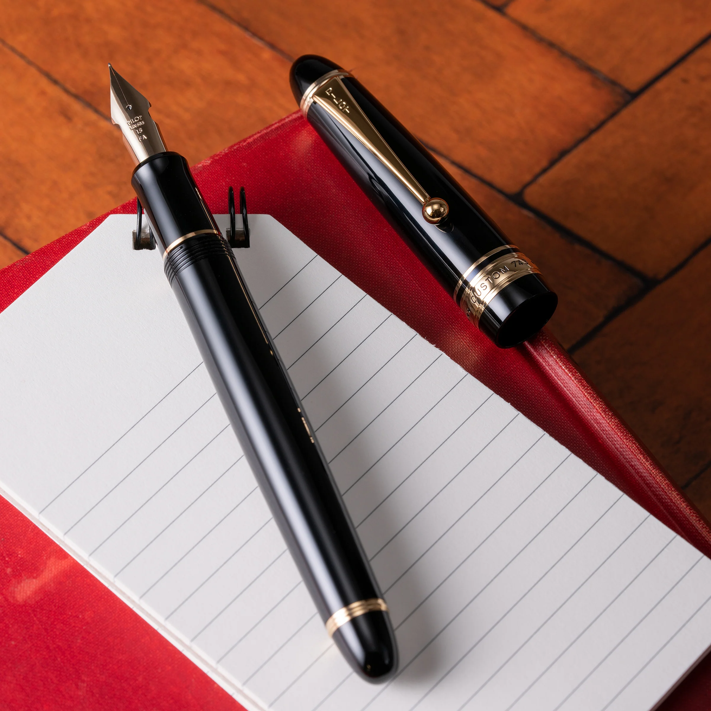 Pilot Custom 743 Fountain Pen - Black - Image 3