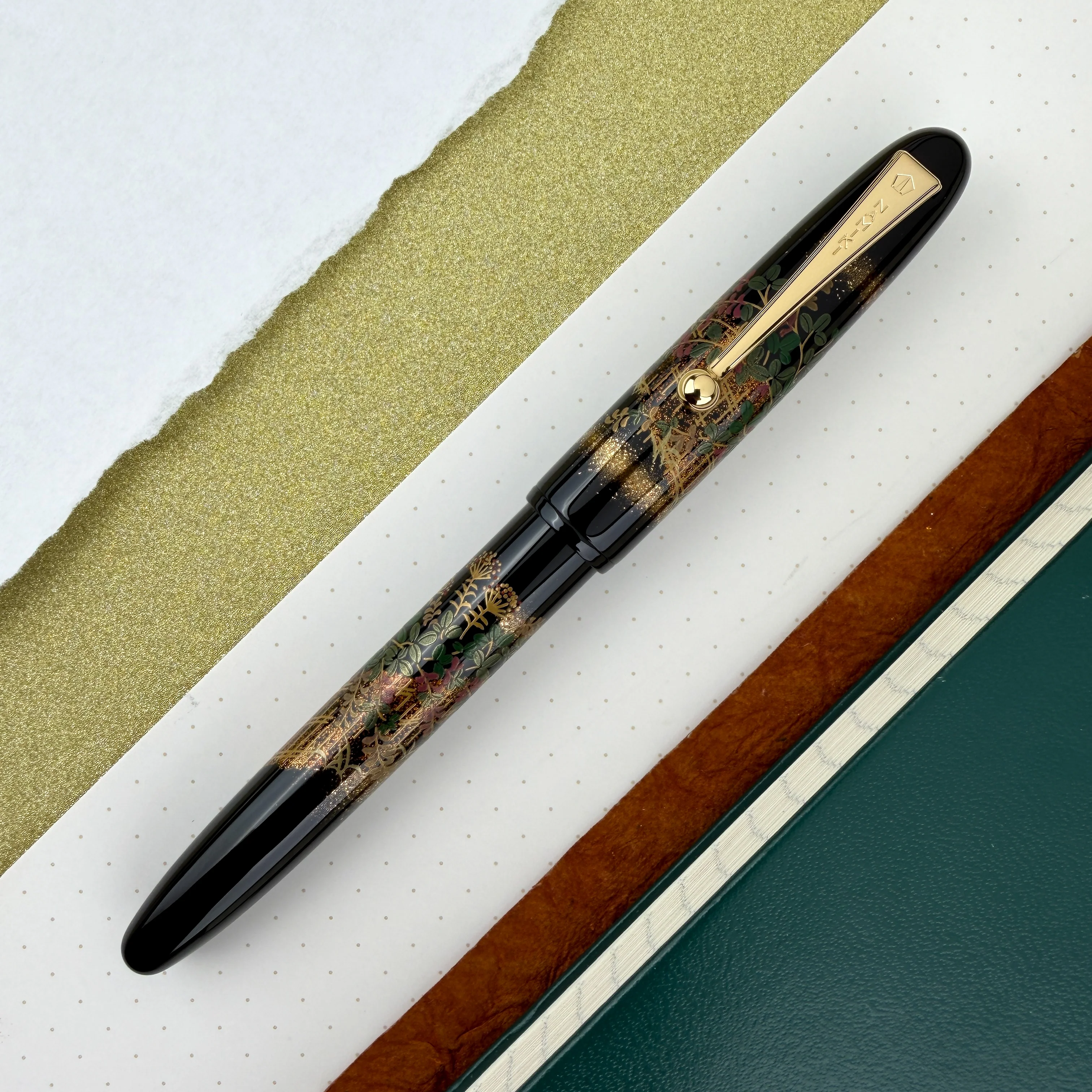 Namiki Yukari Fountain Pen - Flower Fence - Image 2
