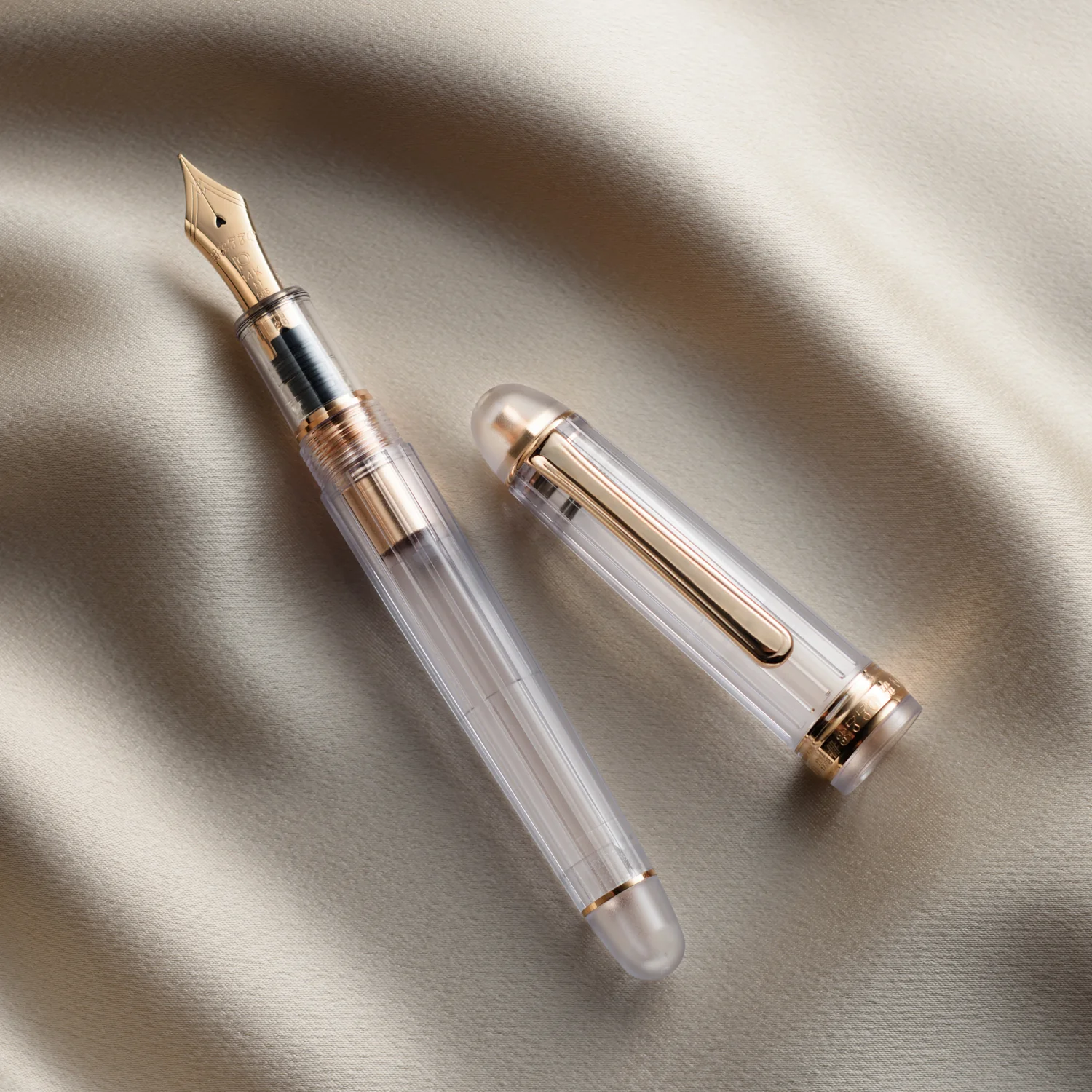 Platinum #3776 Fountain Pen - Nice Rose Gold - Image 3