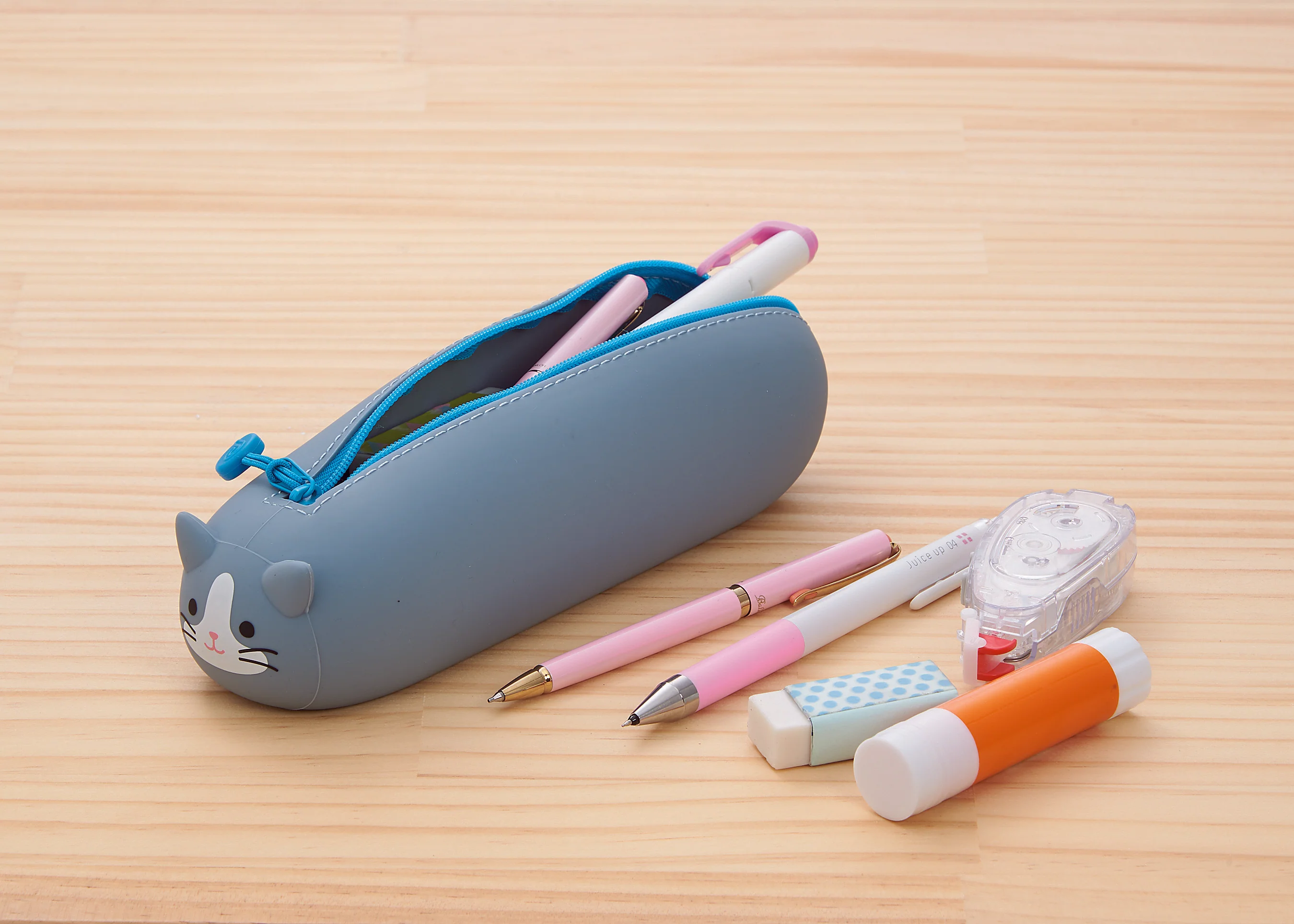 PuniLabo Lying Down Zipper Pouch - Gray Cat - Image 3