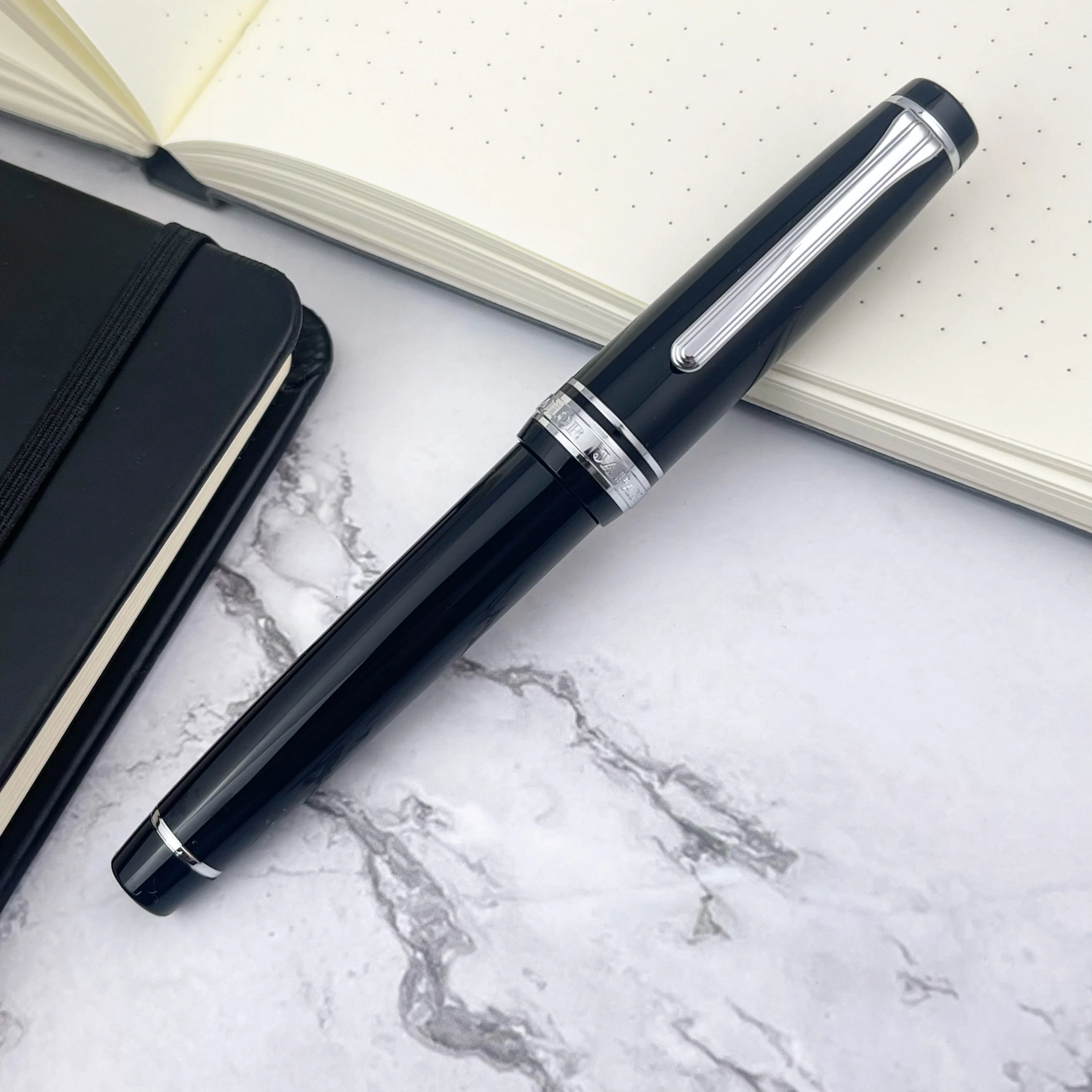 Sailor Pro Gear Fountain Pen - Black w/ Silver - Image 3