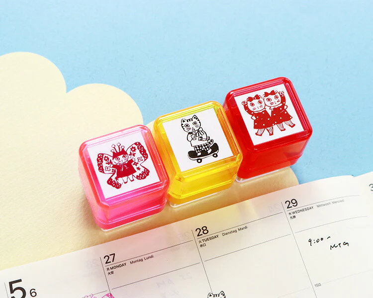 Sanby x Yumi Kitagishi Pre-Inked Stamp - Cat Going Out - Image 4