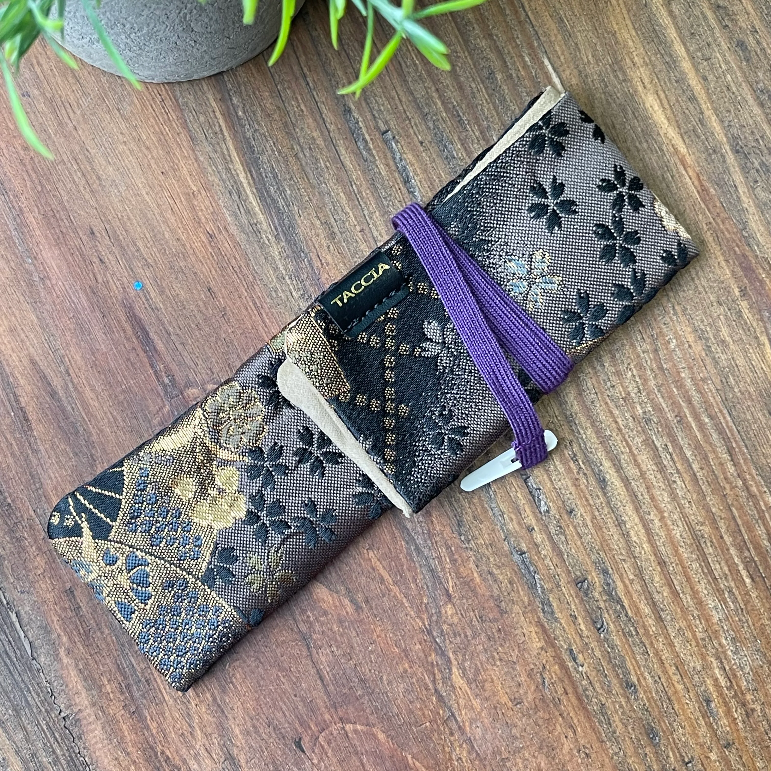 Taccia Kimono Pen Wrap - Single - Image 3