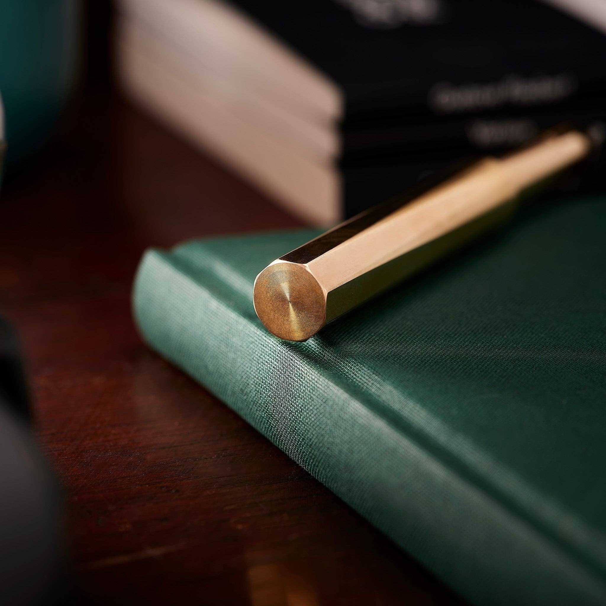 Tom's Studio The Brass Wren - Refillable Writing Pen - Image 12