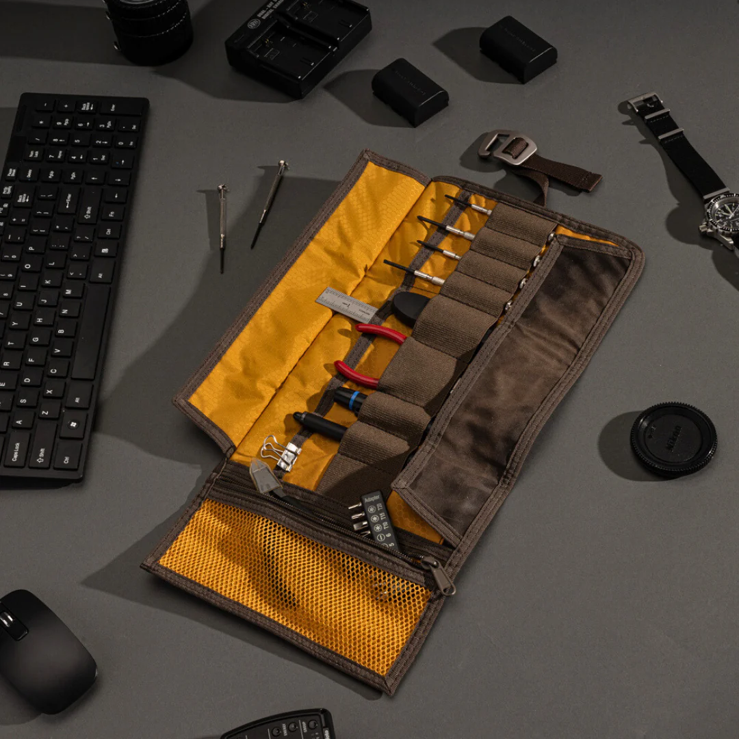 Lochby Tool Roll - Image 26