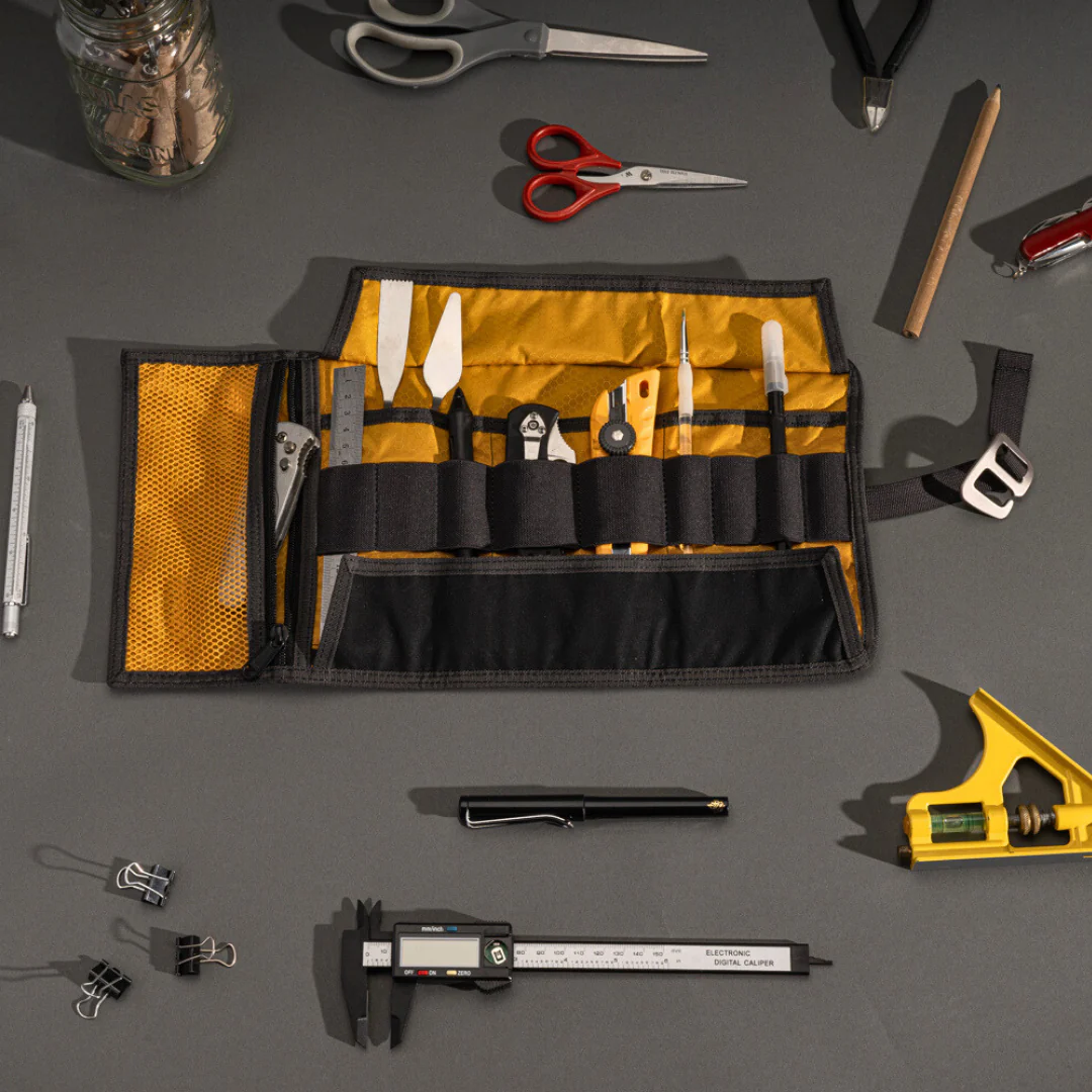 Lochby Tool Roll - Image 34