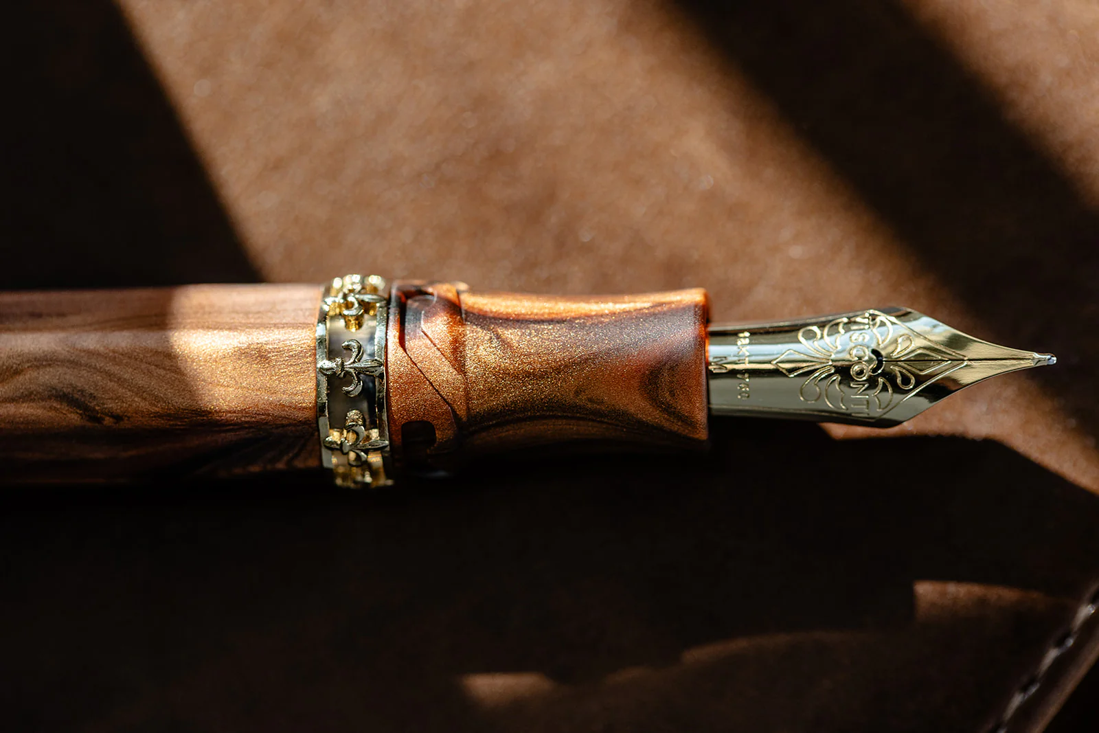 Visconti Medici Fountain Pen - Briarwood w/ Gold Trim - Image 6