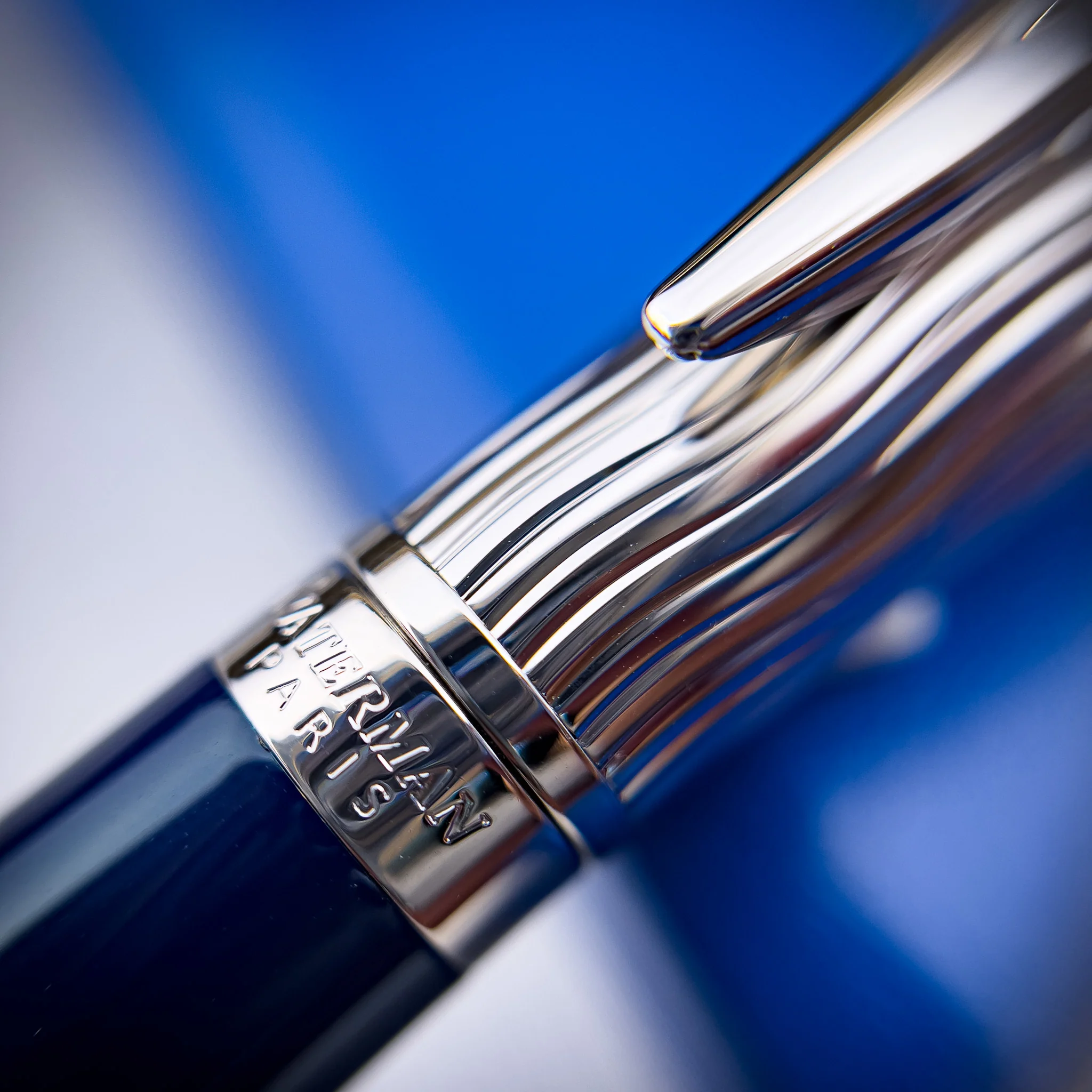 Waterman Expert Rollerball Pen - L'essence du Bleu (Special Edition) - Image 2